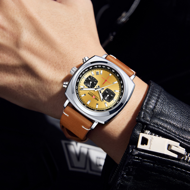 Nuovo Orologio Quadrato da Uom - Suede Strap Watch recensione e prezzo
